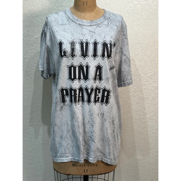 Comfort Colors Tops - Comfort Colors Livin On A Prayer Graphic T-Shirt Gray Acid Wash Women Large NWT